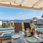 Evagelia Luxury 2 *